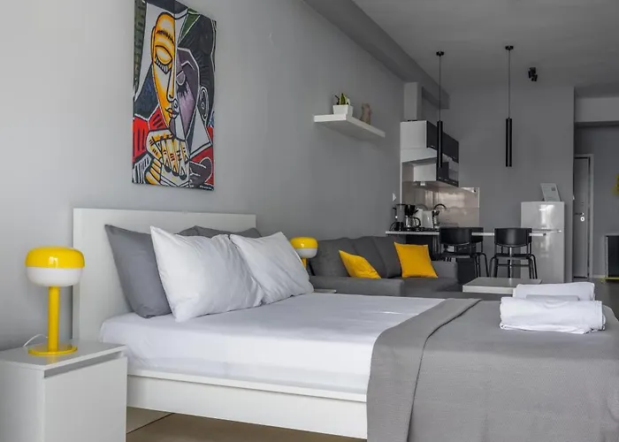 Modern Apartment 305